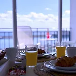 Tropicalidays Marina View